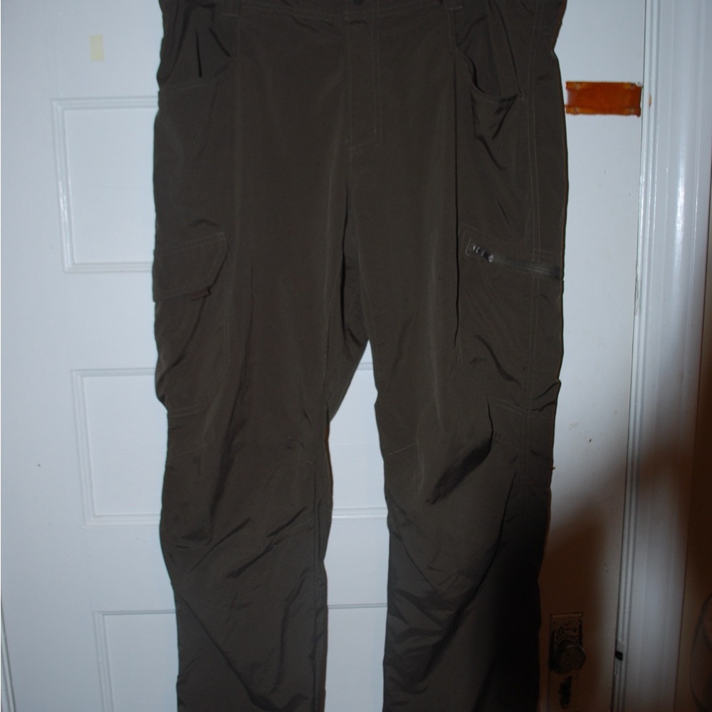Columbia Brown Cargo Pants Durable Outdoor Wear